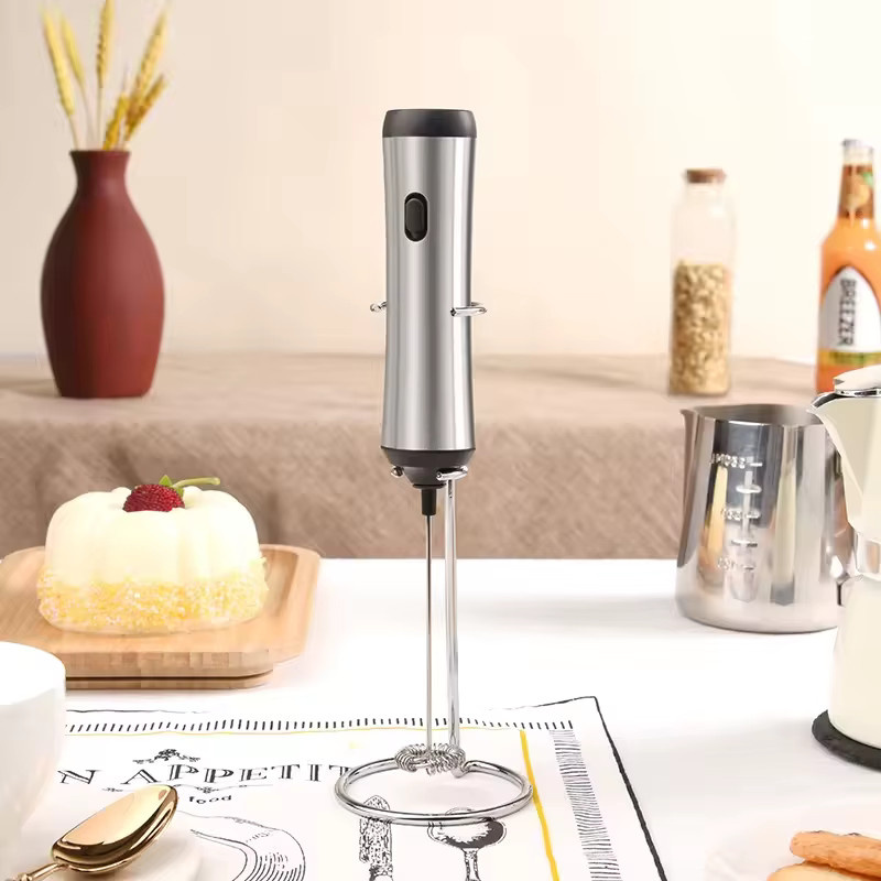 CLITON Elektrischer Mini-Milchaufschäumer aus Edelstahl in Silber für Cappuccino und Eier - Bild 2