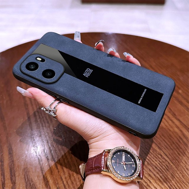 Luxuriöse OnePlus ACE6 Hülle aus PU-Leder und Schaffell in Braun mit Samtoberfläche und rutschfestem Design - Bild 1