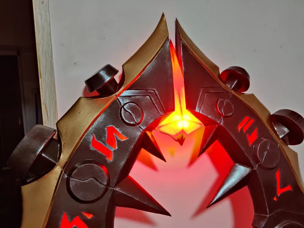 League of Legends Briar Prop, Leuchtende Prop, Fantasy, Bunt / Mehrfarbig - Bild 3