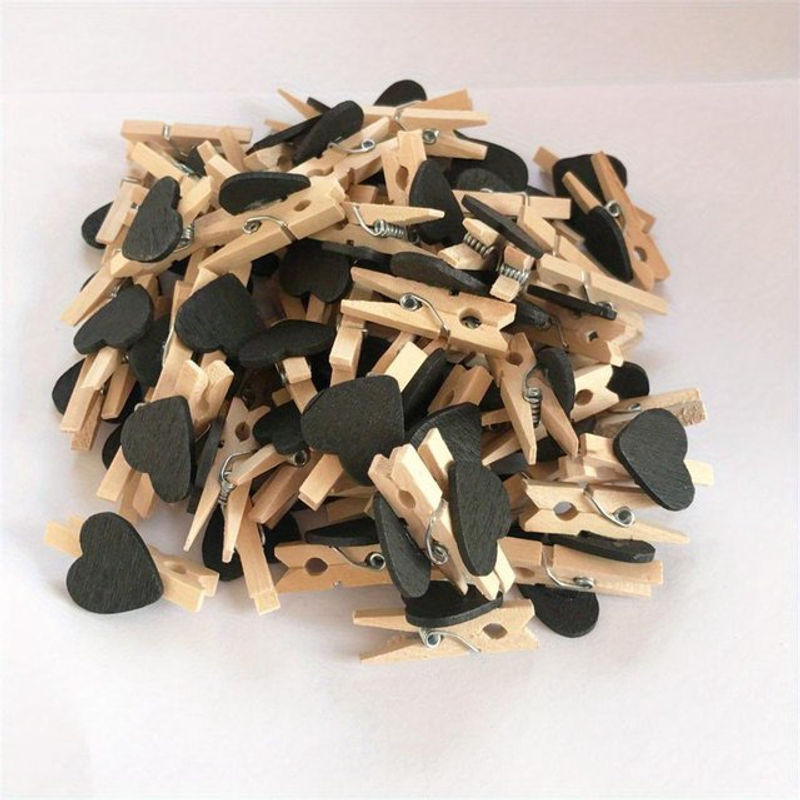 NATAWA Holz Wäscheklammern in Herzform für Dekorationen und Bastelarbeiten, 50 Stück, Braun und Schwarz, ideal für Hochzeit und Valentinstag im Landhausstil - Bild 1