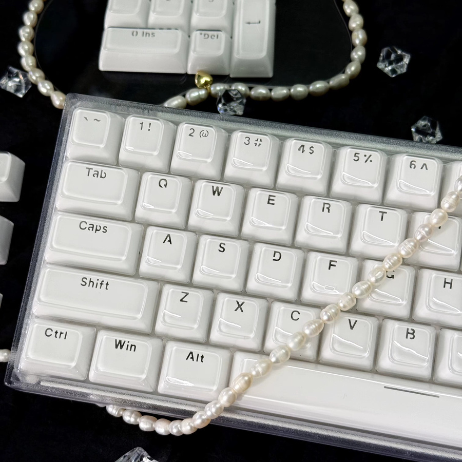 White Jelly Keycaps mit Hollow Characters Top Print für mechanische Tastaturen MX Switch 60% 75% TKL 96% 100% Layout in Weiß - Bild 5
