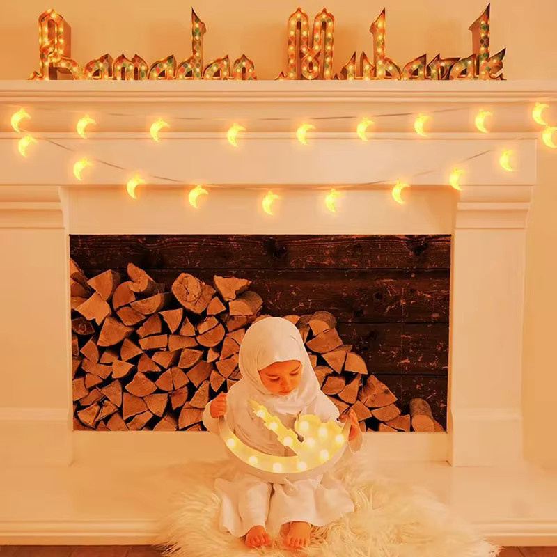 ZQNYCY LED Lichterkette Ramadan Dekoration mit Mond, Stern und Laterne in Gold/Messing, Warmweiß, Länge: 1,5 m - Bild 2