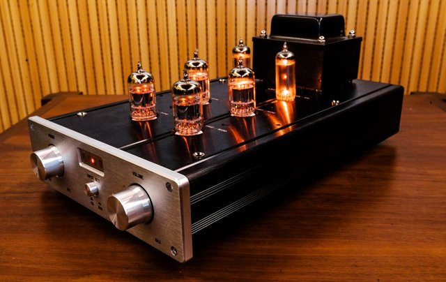 SENGTERBELLE HiFi Vakuumröhrenvorverstärker Pure Class A mit 12AX7+12AU7+6Z4 Röhren in Schwarz oder Silber - Bild 1