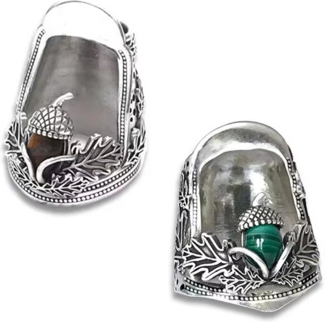 Verstellbarer Fingerschutz aus Metall in Silber und Grün für Nähen und Quilten - Bild 1