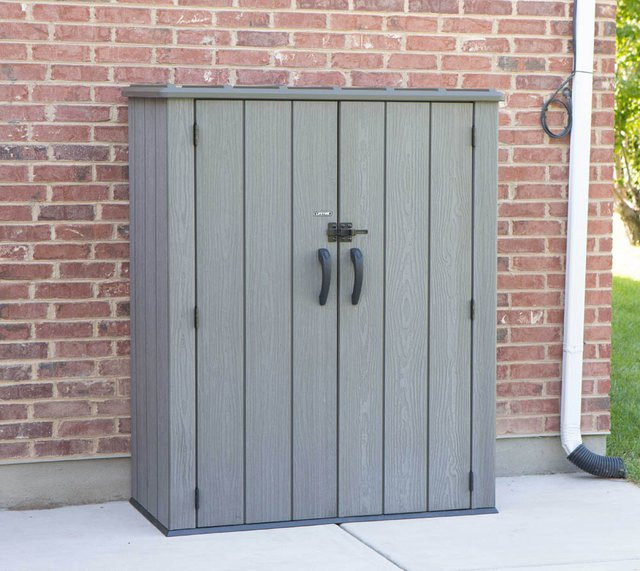 Lifetime Kunststoff Geräte- und Gartenschrank in Holzoptik, dunkelgrau, B/T/H: 70 x 136 x 172 cm - Bild 1