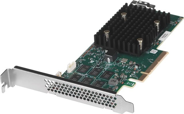 Broadcom MegaRAID 9560-8i Speichercontroller mit 8 Kanälen für SATA 6Gb/s, SAS 12Gb/s und PCIe 4,0 NVMe in Schwarz - Bild 2