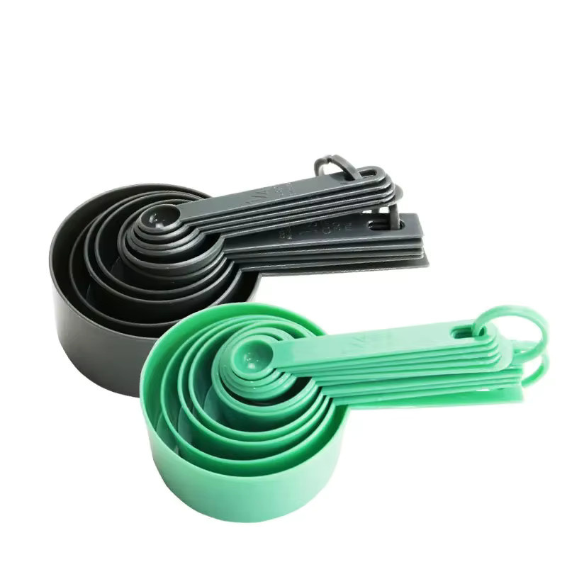 10-teiliges Messbecher und Messlöffel Set aus Kunststoff für Backzutaten mit Skalierung - Bild 2