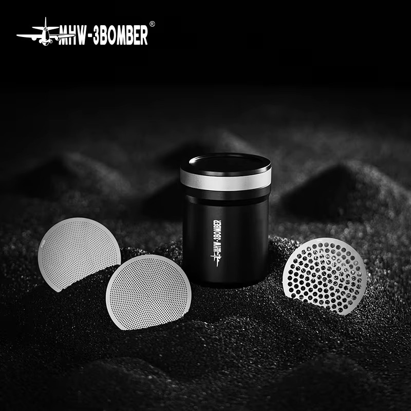 MHW-3BOMBER Shark Powder Shaker in Schwarz mit magnetischem Aluminiumdeckel und drei austauschbaren Mesh-Sieben für Kaffee-Zubehör - Bild 6