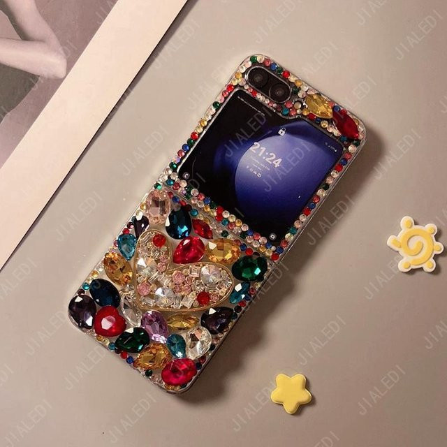 BLINGCASE Strass Handyhülle mit Diamant-Design für Samsung Galaxy Z Flip 3, Z Flip 4, Z Flip 5 und Z Flip 6 in Transparent/Multicolour - Bild 1