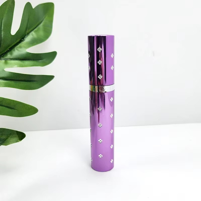 Tragbare USB-Taschenlampe in Lippenstiftform als Schlüsselanhänger in Rosa - Bild 2