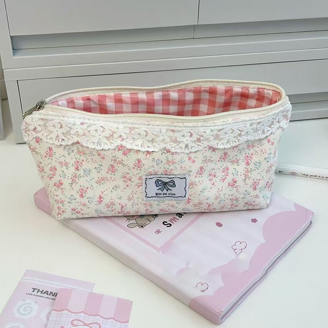 CHENJ Schreibwarenetui als flache Stifttasche mit Blumenmotiv in Multicolour - Bild 1