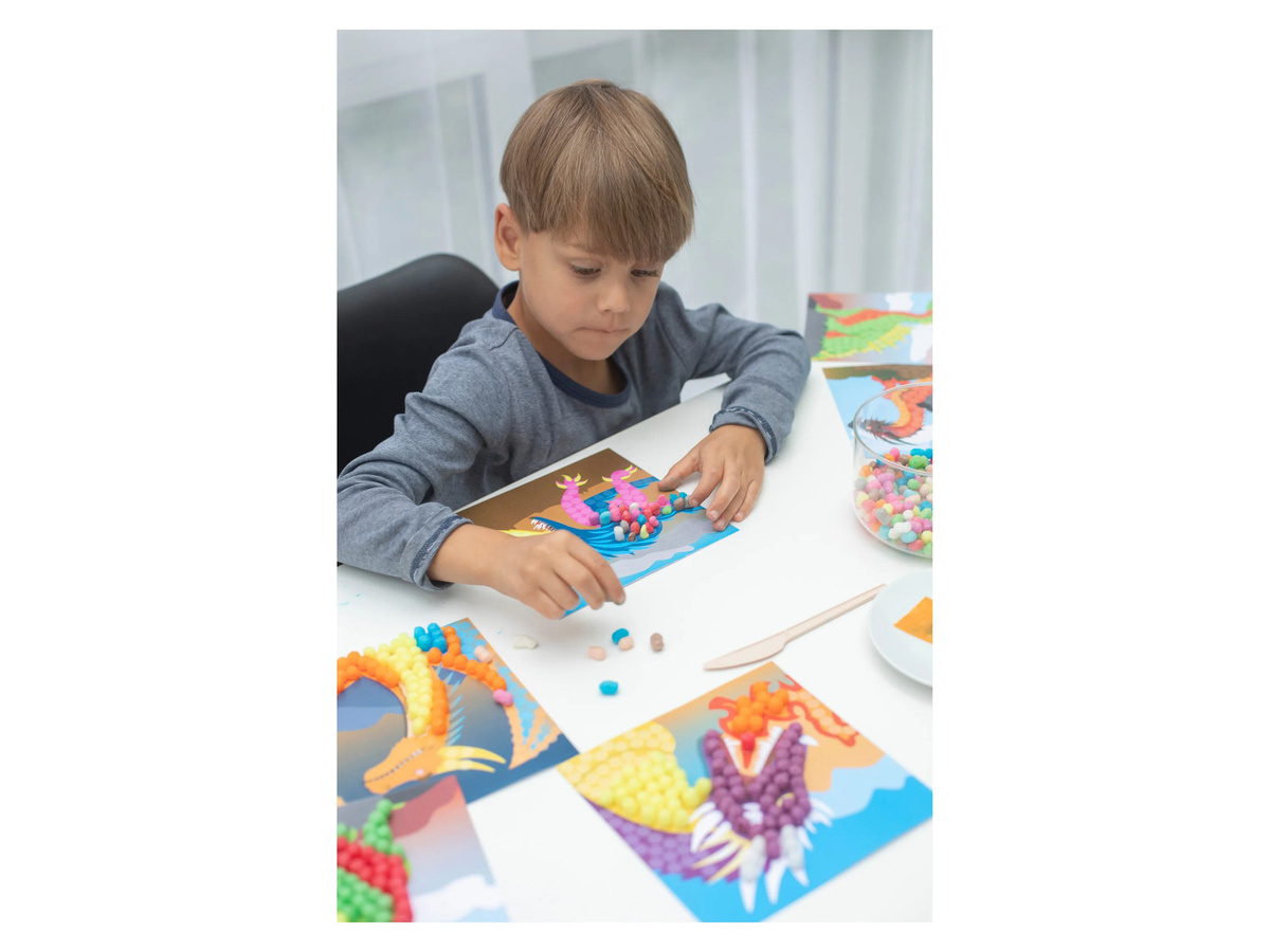 PLAYMAIS Little Mosaic Fantasy Dragon, mit farbenfrohen Motiven, ab 3 Jahre - Bild 1