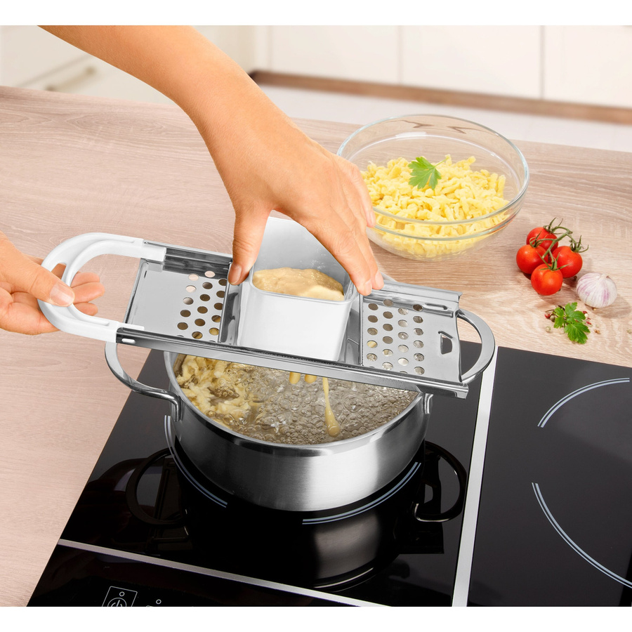 Genialo Spätzle-Hobel aus Edelstahl in Silber und Weiß mit rutschfester Basis und spülmaschinenfestem Design - Bild 2