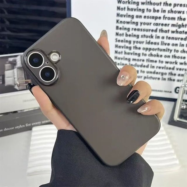 Ricestate Ultradünne Matte Schutzhülle für iPhone in Transparent oder Schwarz - Bild 1