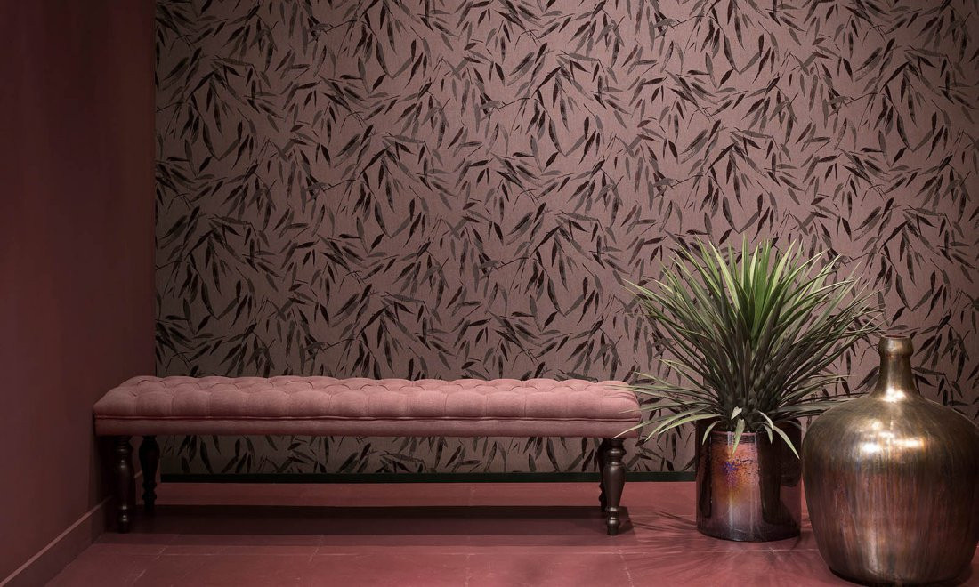 Flamant Wallpaper Bambou Fragole Vlies Tapete in Lila mit botanischem und floralem Design - Bild 1