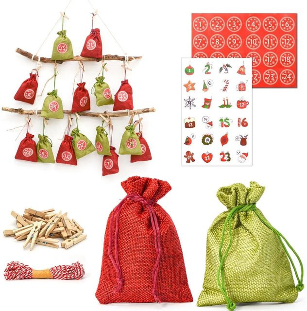 DuneDesign DIY Adventskalender zum Selbst Befüllen mit 24 Säckchen in Rot und Grün - Bild 1