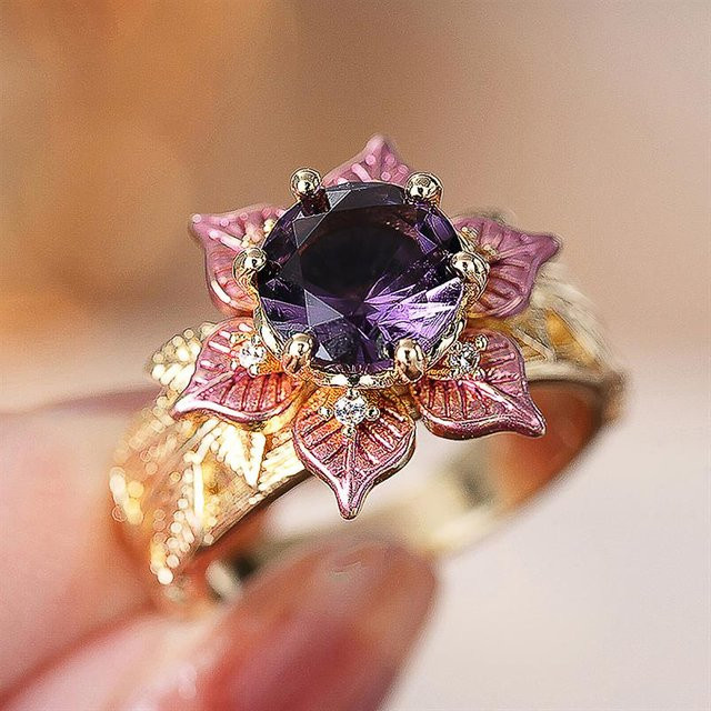 Huitan Damenring, Bicolor, Blumendesign, Zirkonia, lila - Bild 1