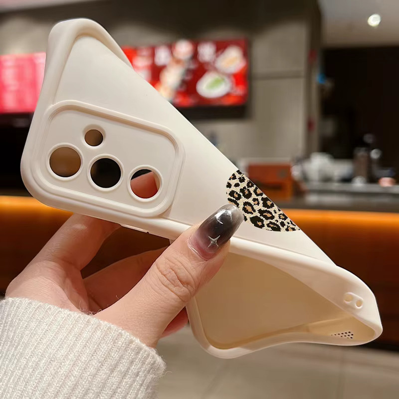 Handyhülle mit Leopardenmuster und Herzen für Samsung Galaxy S25 S24 S23 S22 Ultra FE A56 A55 A37 A36 A26 A17 A16 sowie S26 und S25 Edge in Multicolour und Braun - Bild 3