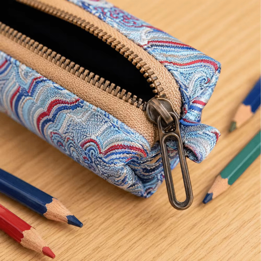 Federmäppchen mit Retro-Stickmuster im chinesischen Stil, blaues Schreibwarenetui und Make-up-Pinseltasche aus Textil - Bild 2