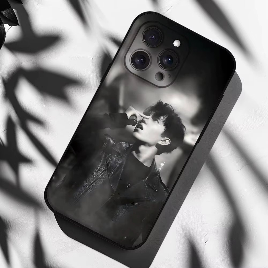Dimash Kudaibergen Handyhülle für iPhone 16 15 14 13 12 11 Pro Max Plus Mini XR XS SE in Schwarz - Bild 6
