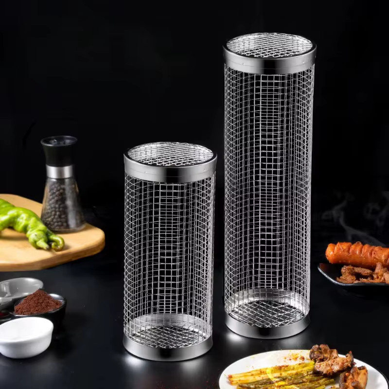 Edelstahl Grillkäfig in Silber als BBQ Zylinder und Mesh Trommel für das Räuchern und Outdoor-Grillen - Bild 4