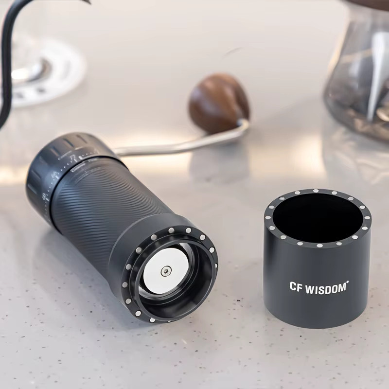 CF Wisdom Handmühle aus Edelstahl mit konischem Mahlwerk und Präzisionseinstellung in Schwarz oder Silber - Bild 6