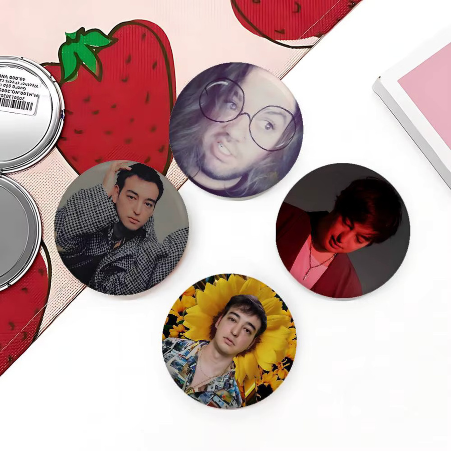 Japan Singer J-Joji Abzeichen, runde Brosche aus Weißblech, bunt - Bild 4