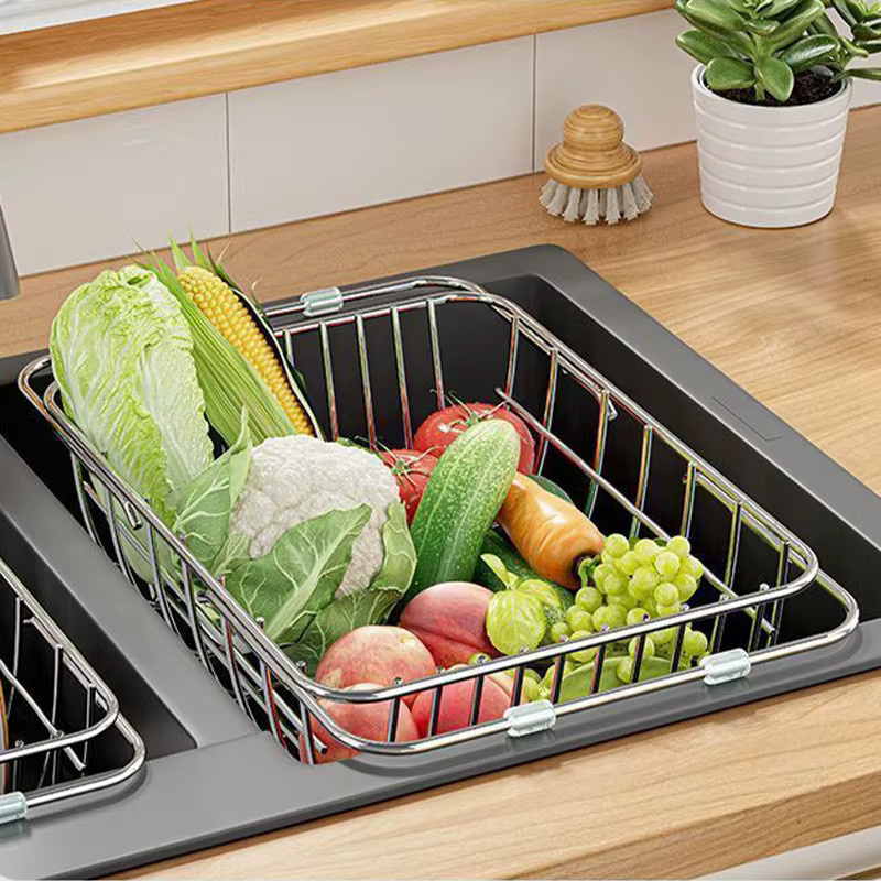 Verstellbarer Abtropfkorb von Untior aus Edelstahl in Silber, erweiterbar über der Spüle zum Trocknen von Obst, Gemüse und Geschirr - Bild 5