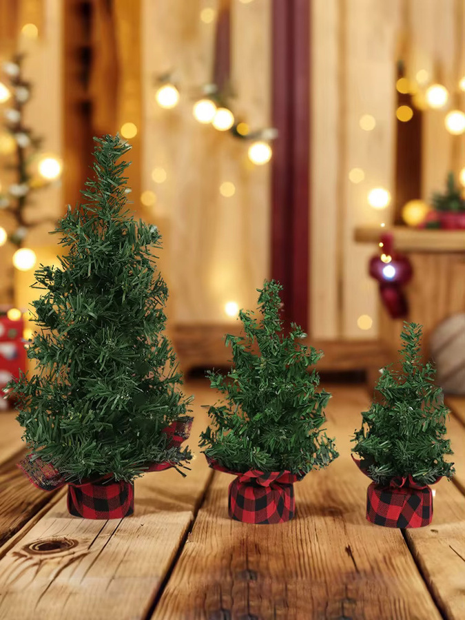 ZQNYCY Mini-Weihnachtsbaum aus Kunststoff in Grün, Tischdeko mit Tannennadelzweigen, Höhe: 15 cm - Bild 7