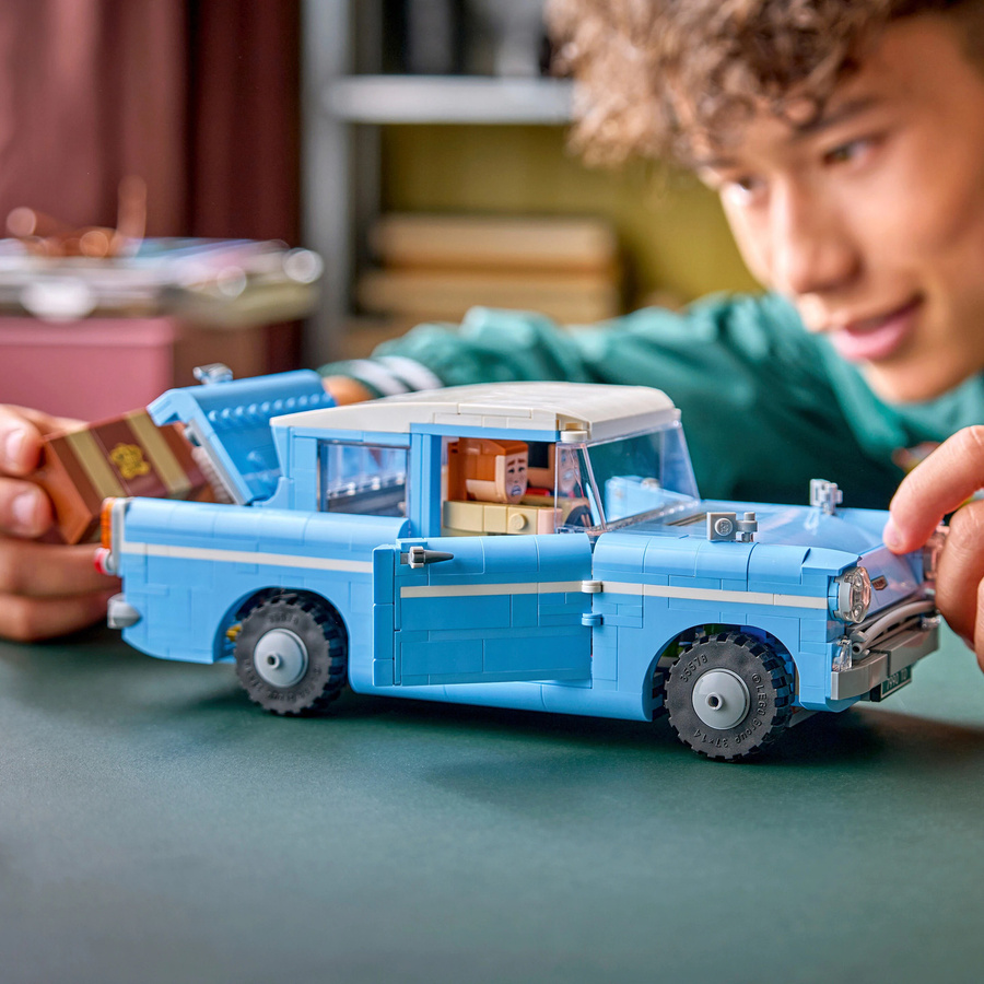 LEGO Harry Potter Fliegender Ford Anglia Spielzeugauto ab 14 Jahren - Bild 4