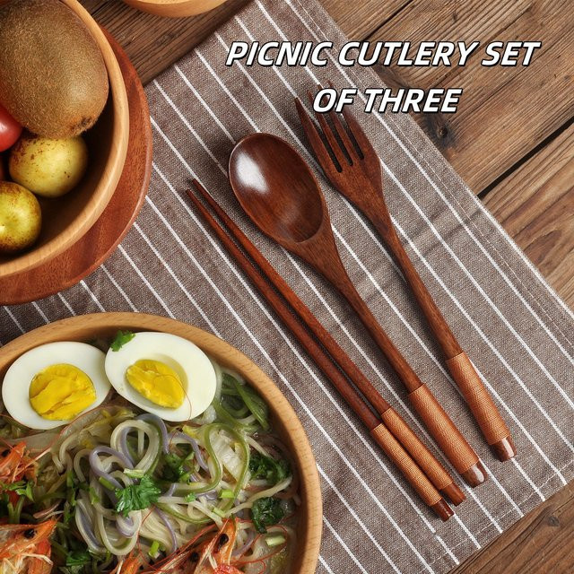 DUTRIEUX Besteckset aus Massivholz in Braun mit Löffel, Gabel, Essstäbchen und Stoffbeutel im japanischen Stil - Bild 1