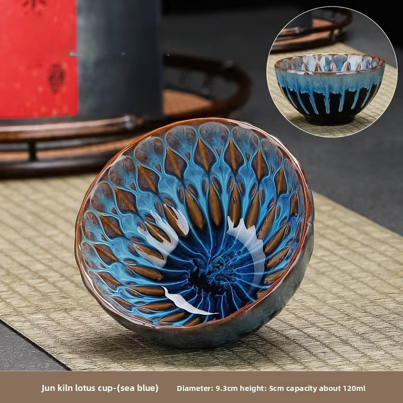 Blau gestaltete Jian Zhan Teeschale aus Keramik mit floralem Rand für Gongfu Tee und Zen Meditation - Bild 5