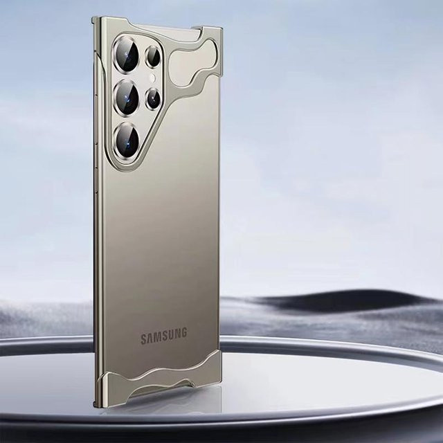 Luxuriöse Alien Metall Telefonhülle für Samsung Galaxy S25 S24 S23 Ultra Plus mit Aluminium Stoßfänger und Linsenfolien Schutz in Gold - Bild 1
