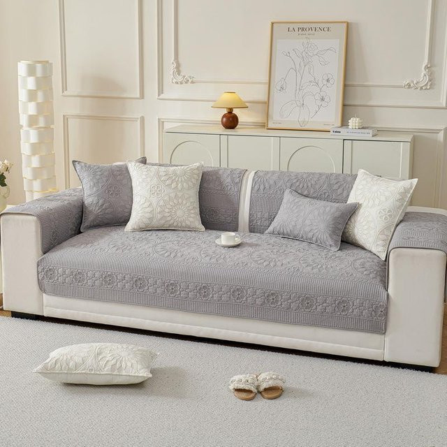 Bestickter Sofabezug aus Baumwolle mit floralem Design, rutschfest, Beige oder Grau, B/T/H: 70 x 70 x 0 cm - Bild 1