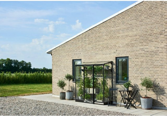 Halls Gewächshaus Qube Lean-to 2 Schwarz 1,2 m² mit 3 mm Sicherheitsglas - Bild 1