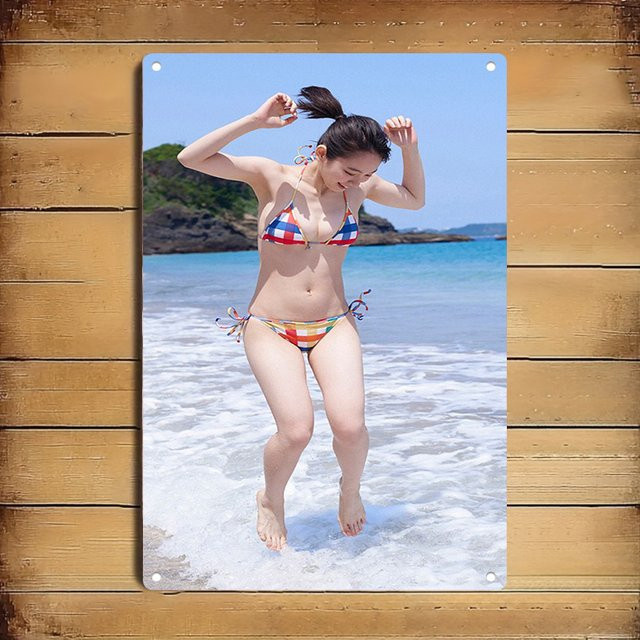 CIFBUY 2D Wandkunst Bikini-Mädchen Grafikdruck in Mehrfarben im Strand-Stil aus Holz und Metall - Bild 1