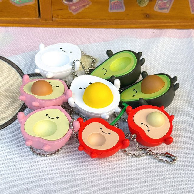 Bandai Avocado-Kirsch-Charm, zweiteiliger Lebensmittel-Schlüsselanhänger - Bild 1