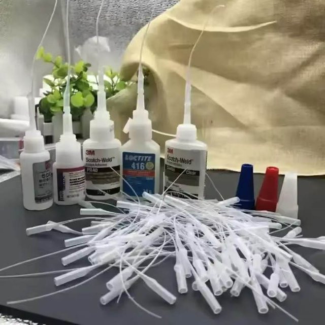 Präzisions-Klebespitzen aus Kunststoff für CA-Kleber, transparente Mikrospitzen für Kunst, Handwerk und Hobbyprojekte, 50 Stück - Bild 1