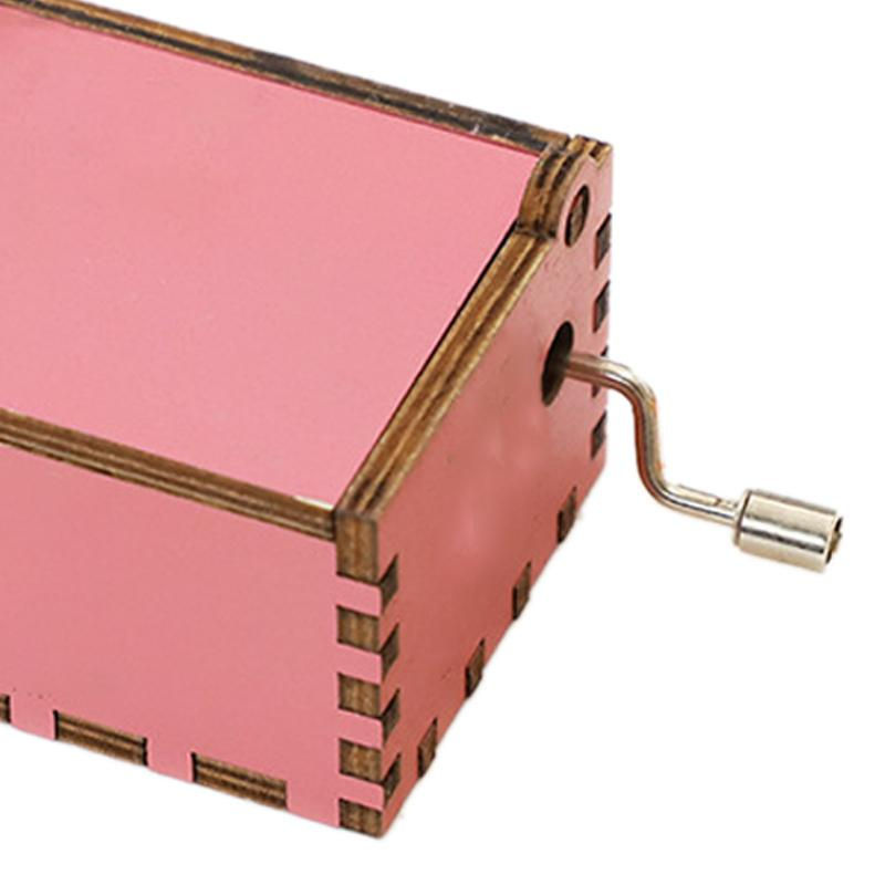 CosyHome Hölzerne Spieluhr mit klassischer Schnitzerei und Handkurbel in Rosa im antiken Stil - Bild 2