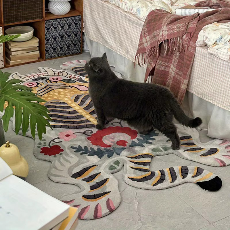 VIKAMA Faux-Tiger-Bereichsteppich in Multicolour, unregelmäßige Form, flauschiger Kunstfell-Teppich, rutschfest und waschbar - Bild 2
