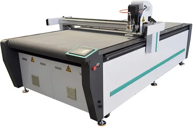 Professionelle runde Schneidemaschine in Weiß für Kleidung, Stoff, Fell und Wolle - Bild 1