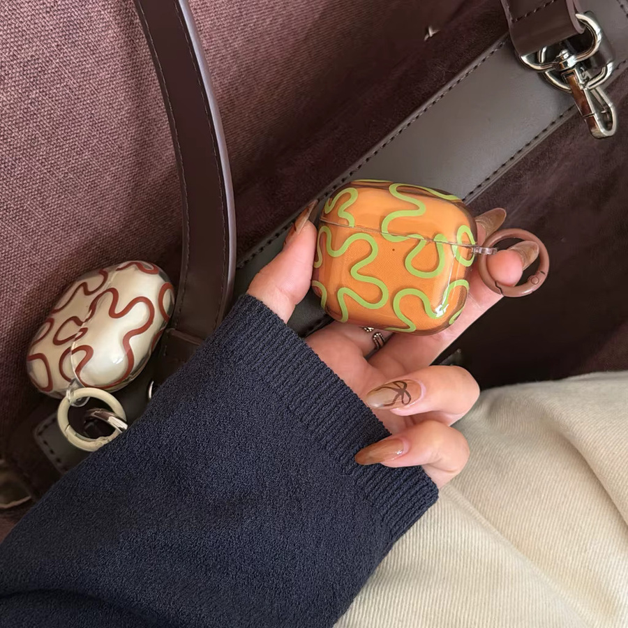 Transparente Apple AirPods Hülle mit Geometrielinien und Haken für AirPods 1, 2, 3, 4 und Pro 2 - Bild 2
