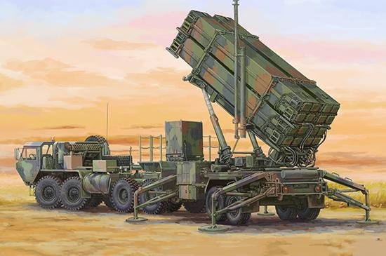 Trumpeter M983 HEMTT & M901 Launching Station of MIM-104F Patriot SAM System (PAC-3), Fahrzeuge, 1:72, Grün - Bild 1