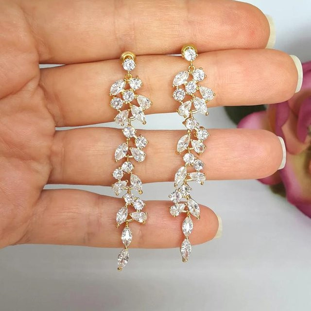 YIRAN Jewelry Ohrringe, Kristall, Zirkonia, Kupfer, Weiß, Damen - Bild 1