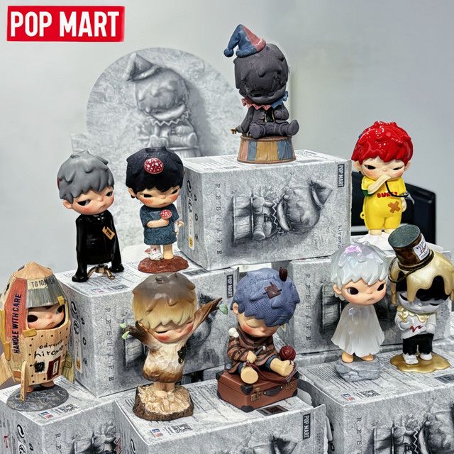 POP MART Hirono Reshape Serie Mystery Box Anime Action Figure aus PVC als Sammlerstück und Desktop Ornament - Bild 1