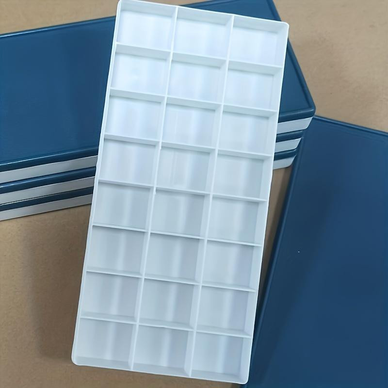 Blaue Malbox aus Kunststoff für Gouache- und Acrylfarben als langlebiger Künstlerbedarf-Organizer - Bild 3