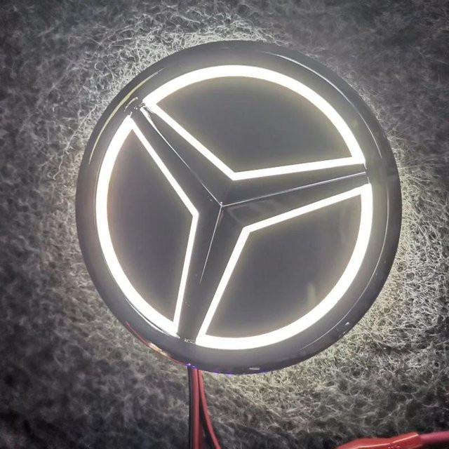 Ferox LED Heckklappen Emblem für Mercedes Benz in Grau, 9,5 cm - Bild 1