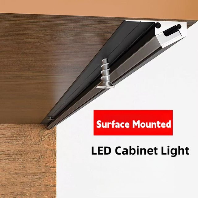 Ksdligh LED-Aluminiumprofil Schrankleuchte in Schwarz mit warmweißem COB-Licht für Küchenregale und Möbel, 45-Grad-Schrägprofil als lineare Barlampe zur Oberflächenmontage - Bild 1