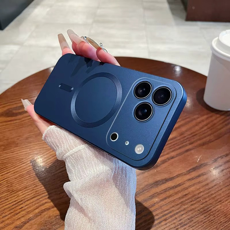 LICOERS Magnetische Silikon Hülle für iPhone 17 Pro Max, 17 Pro und 17 Pro Air mit MagSafe Kompatibilität und Kamera-Schutz in Schwarz - Bild 2