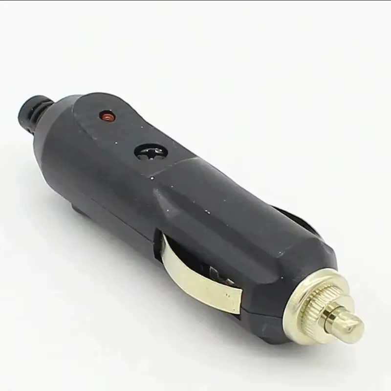 ELECAPITAL DC 12V Zigarettenanzünder Stecker Adapter mit LED-Kontrollleuchte und Sicherung in Schwarz - Bild 2